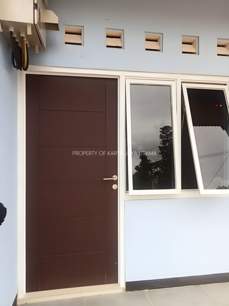 Pintu SWP (Solid wood panel) finishing mowilex b untuk proyek rumah dinas jawa barat